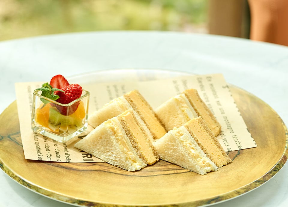 MAIN LOUNGE Breakfast